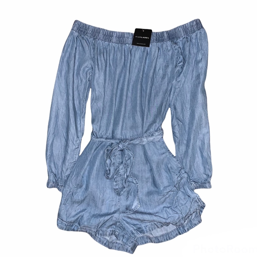 NWT JLUXLABEL Denim Blue On/Off Shoulder Romper